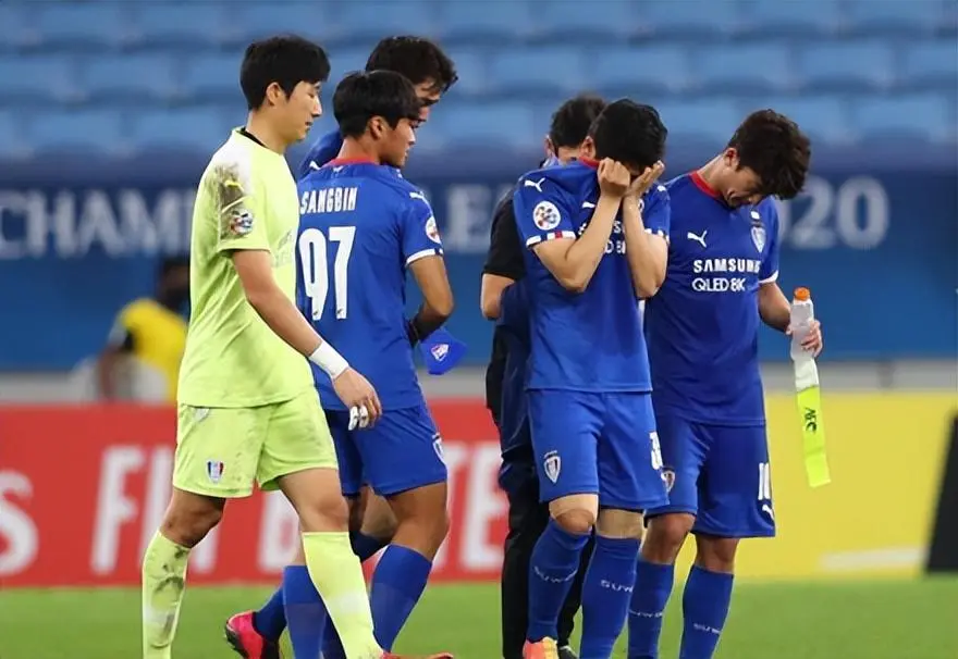 实力对决强强对话，球迷现场为双方鼓劲呐喊的简单介绍